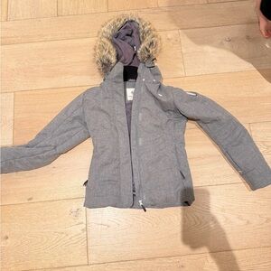 Obermeyer Women's Jacket in Gray and Dark Gray